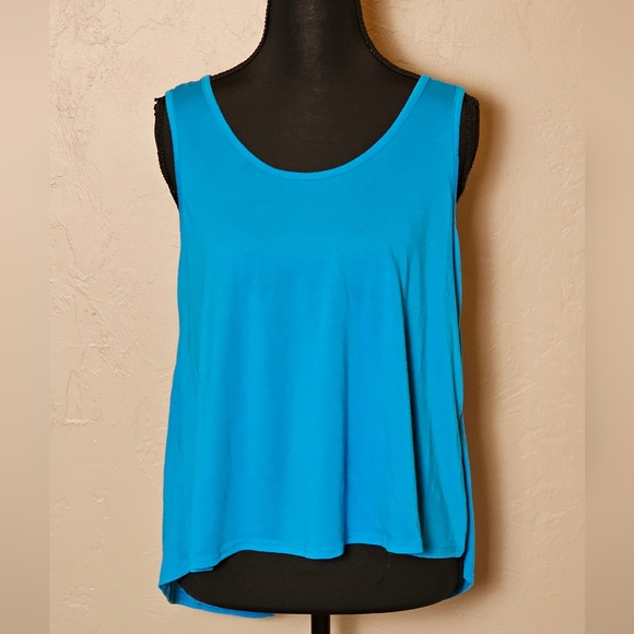 [FIANCEE] Open Back Slit Tank 《M》 - Picture 1 of 16